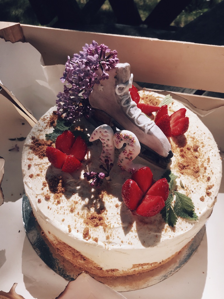 cake for 12y old birthday