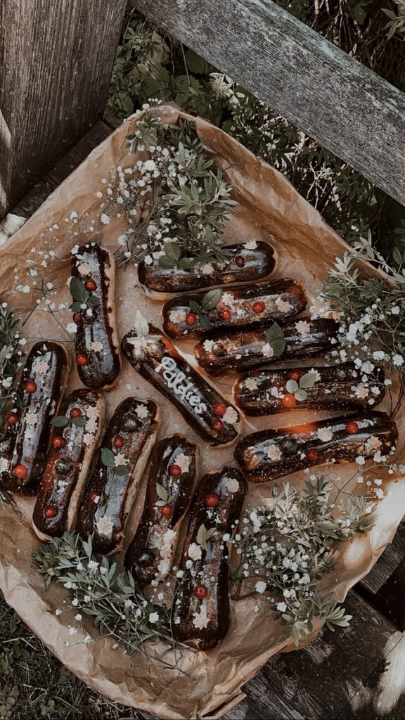 éclairs with text on top